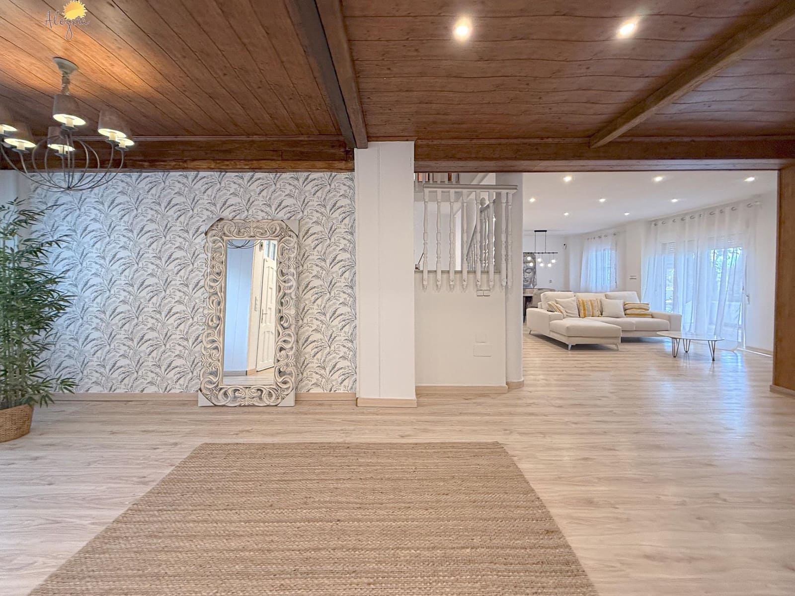 5 bedroom Villa for sale in Orihuela with pool garage - € 419,900 (Ref: 8633164)