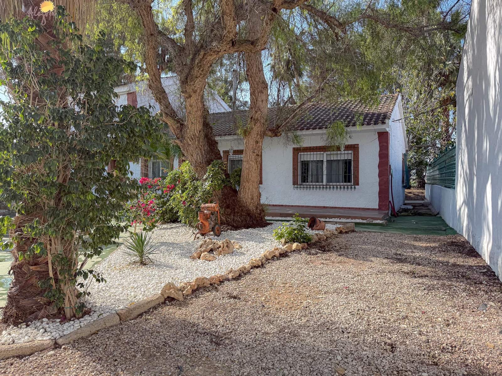 5 bedroom Villa for sale in Orihuela with pool garage - € 419,900 (Ref: 8633164)