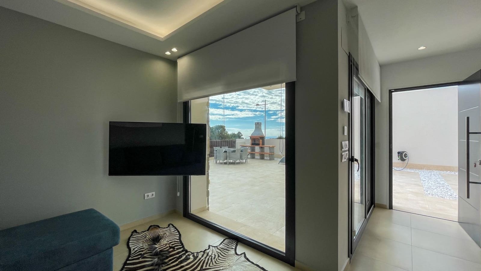 3 bedroom Villa for sale in Finestrat with pool - € 649,900 (Ref: 8636968)