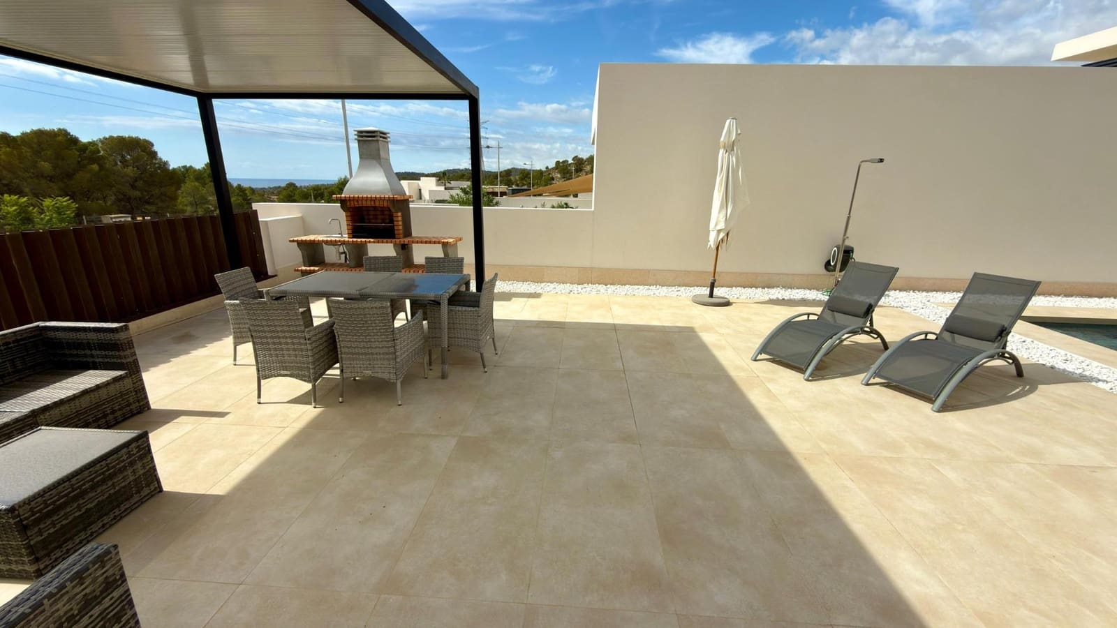 3 bedroom Villa for sale in Finestrat with pool - € 649,900 (Ref: 8636968)