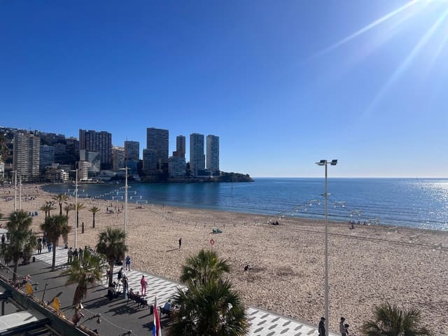 3 bedroom Apartment for sale in Playa Levante, Benidorm - € 420,000 (Ref: 8645253)