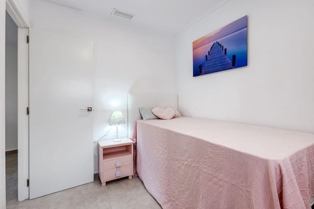 3 soveværelse Lejlighed til salg i La Mata, Torrevieja med swimmingpool - € 235.000 (Ref: 8645254)