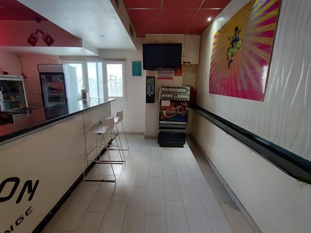 Commercial for sale in Villamartin, Orihuela - € 630,000 (Ref: 8666628)