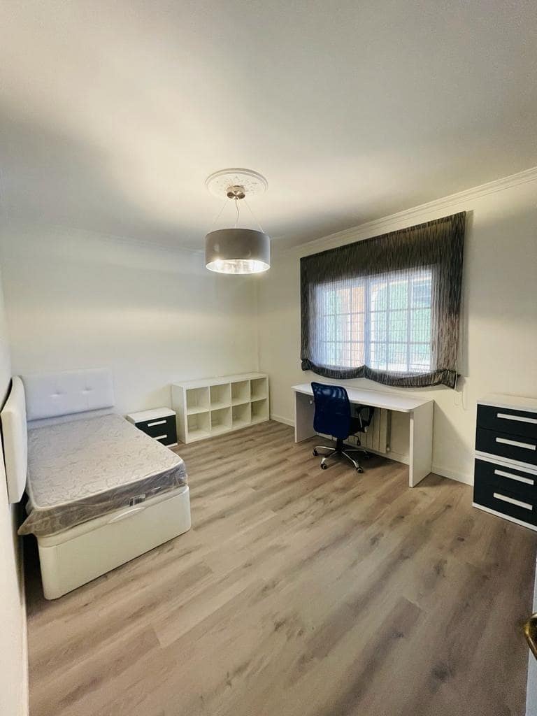 4 slaapkamer Villa te koop in Torrevieja met zwembad - € 600.000 (Ref: 8670479)