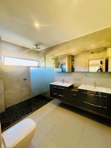 4 slaapkamer Villa te koop in Los Balcones - Los Altos, Torrevieja met zwembad - € 600.000 (Ref: 8670479)