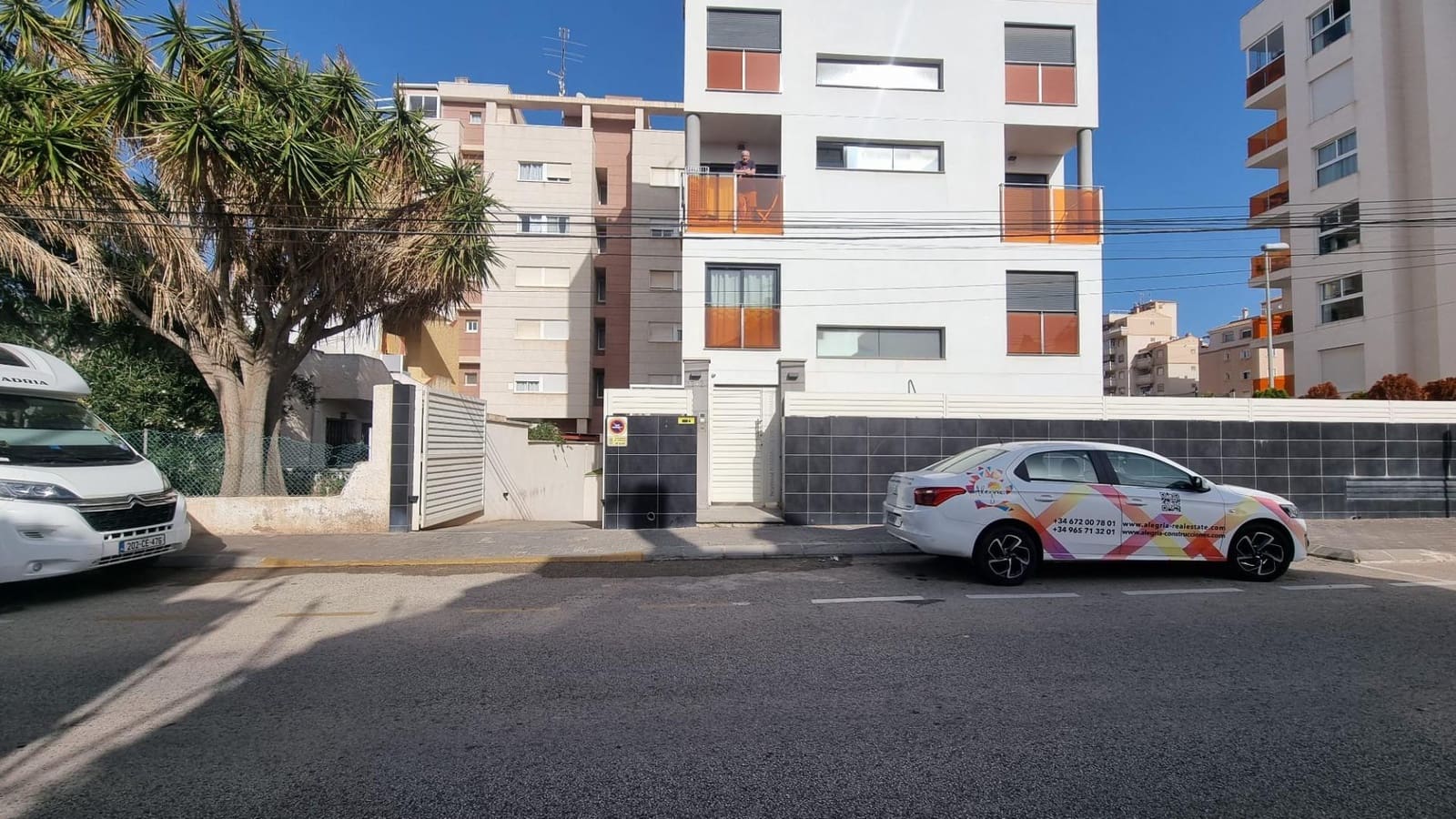 Garaż na sprzedaż w Torrevieja - 5 900 € (Ref: 8672123)