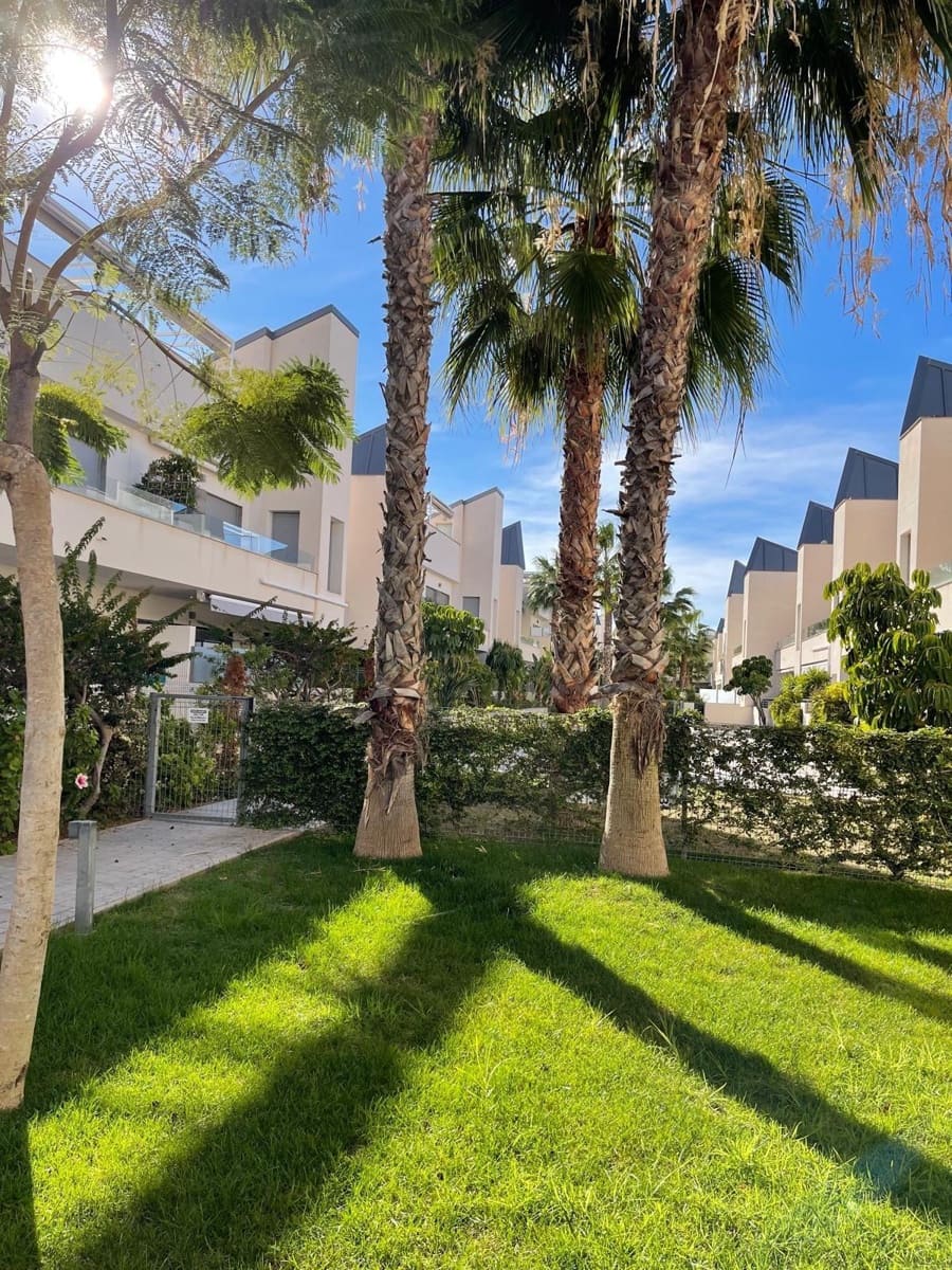 2 bedroom Bungalow for sale in La Veleta with pool - € 239,900 (Ref: 8686333)