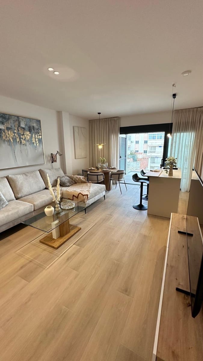 Apartamento de 3 habitaciones en Guardamar del Segura en venta - 249.500 € (Ref: 8688969)