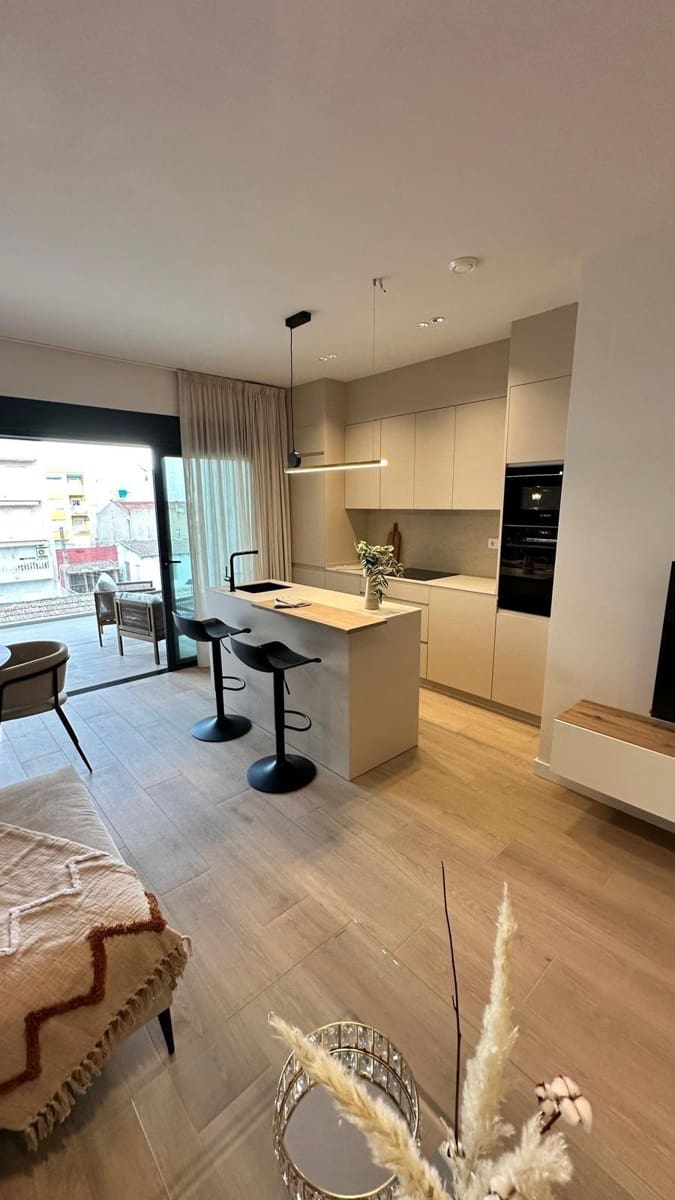 Apartamento de 3 habitaciones en Guardamar del Segura en venta - 249.500 € (Ref: 8688969)