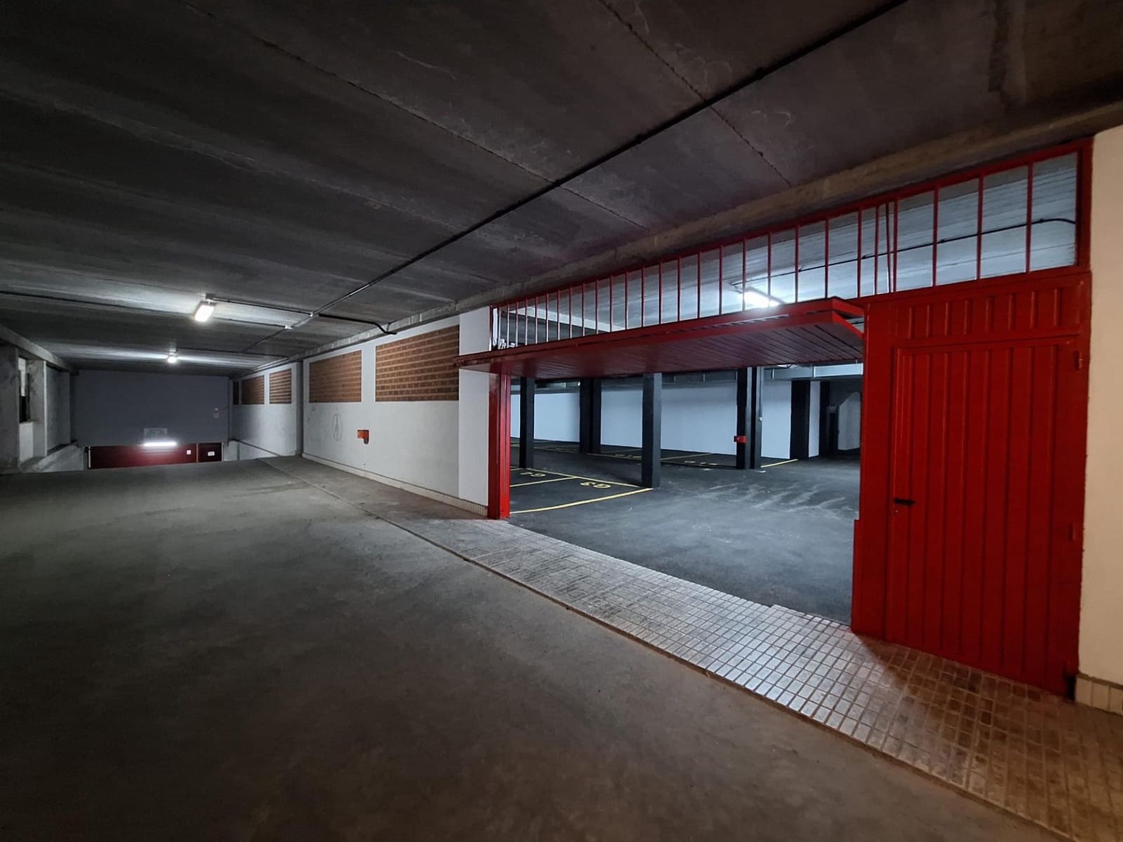 Garage til salg i Salinas - € 17.200 (Ref: 8701821)