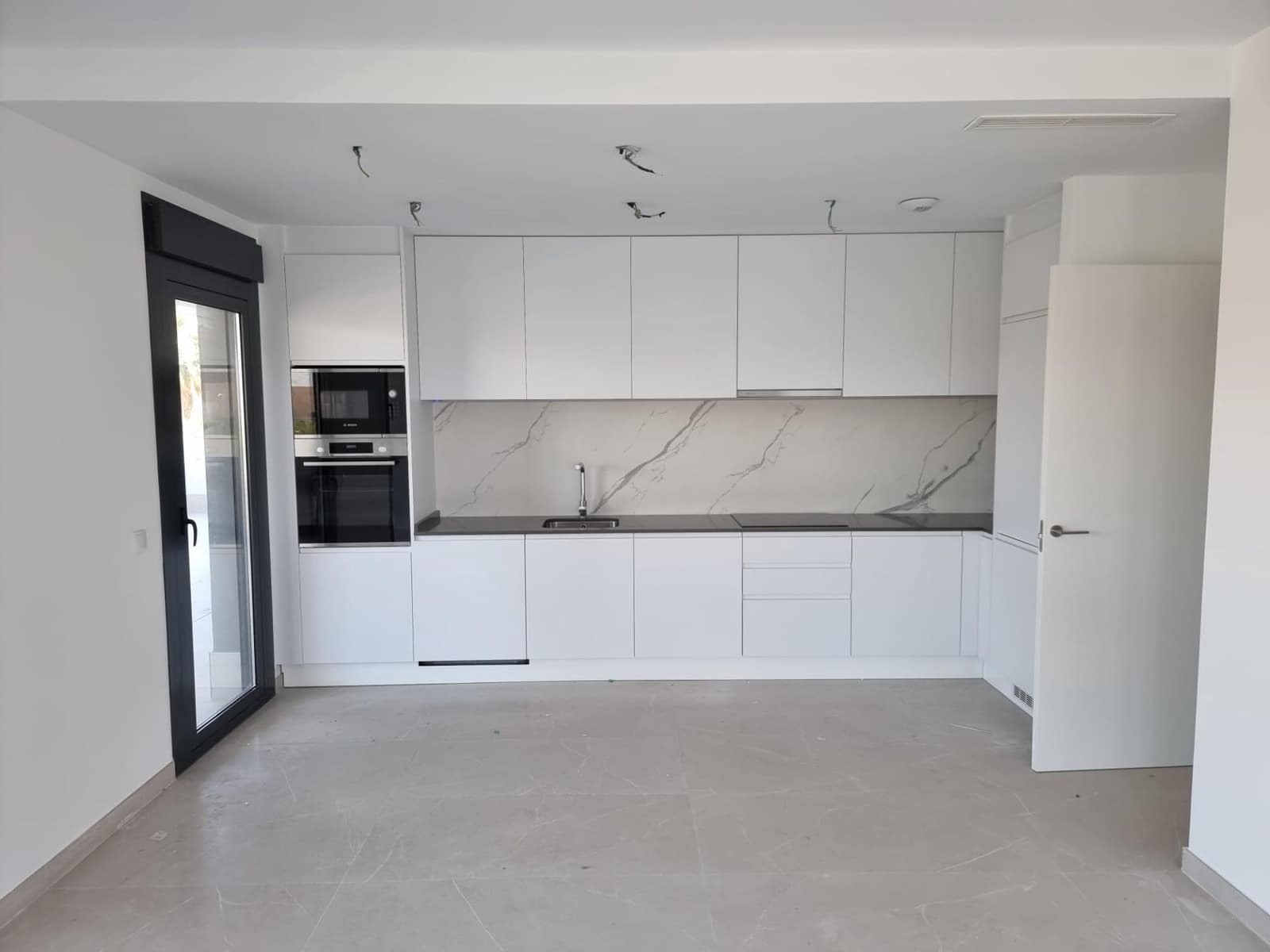 3 soveværelse Lejlighed til salg i Calpe / Calp med swimmingpool - € 495.000 (Ref: 8722290)