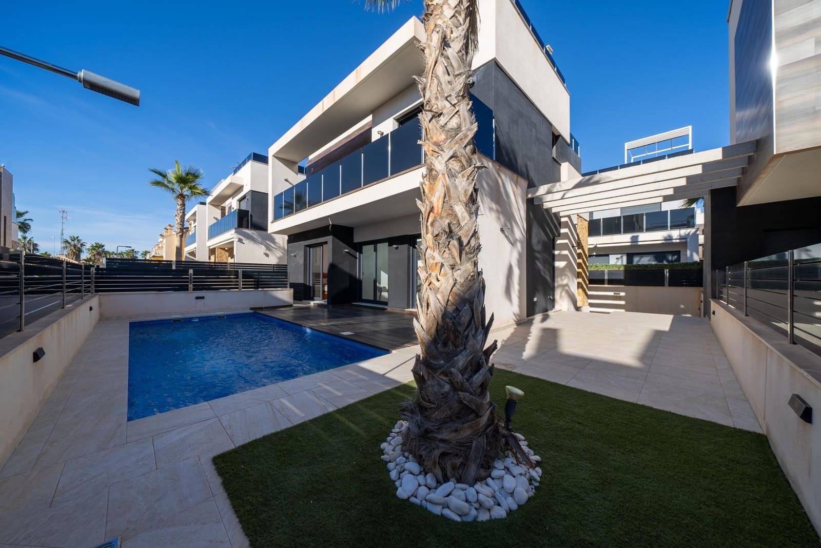 3 camera da letto Villa in vendita in Orihuela Costa con piscina - 550.000 € (Rif: 8729753)