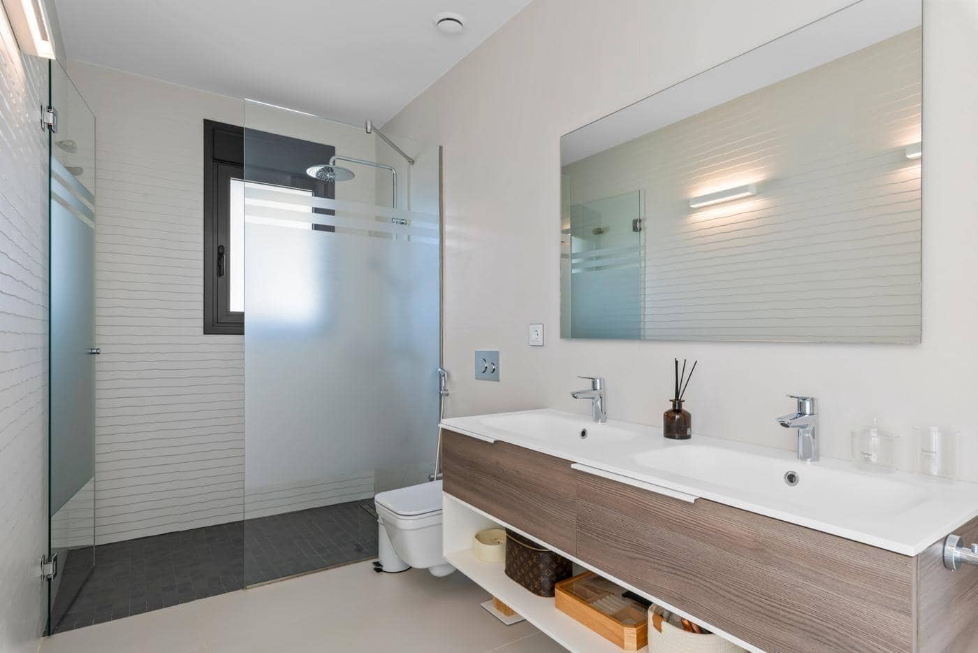 4 bedroom Villa for sale in Campoamor with pool garage - € 1,465,000 (Ref: 8735703)