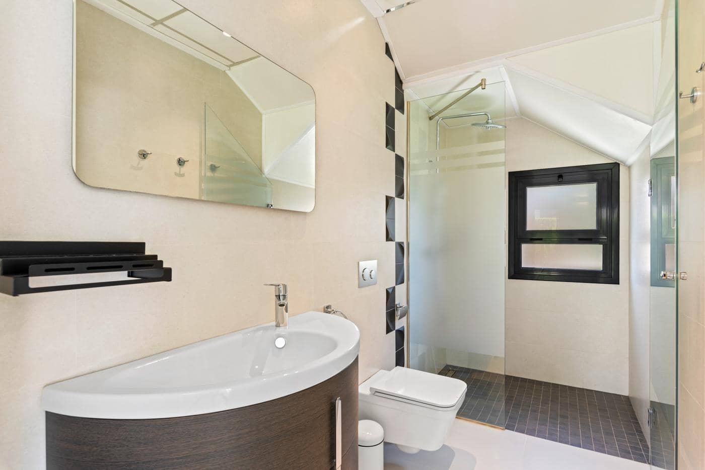 4 bedroom Villa for sale in Campoamor with pool garage - € 1,465,000 (Ref: 8735703)