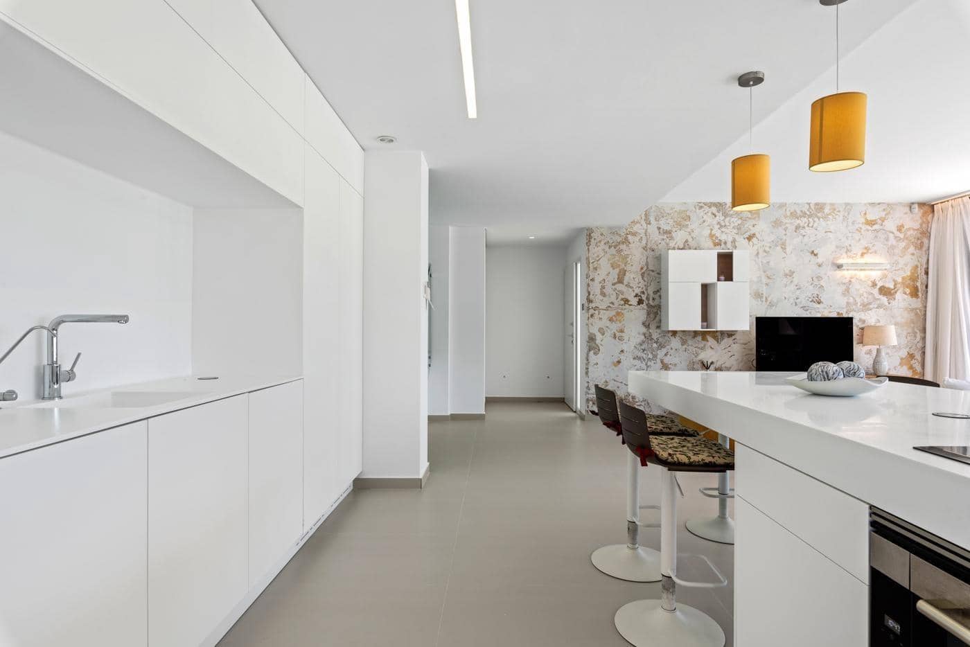 4 bedroom Villa for sale in Campoamor with pool garage - € 1,465,000 (Ref: 8735703)