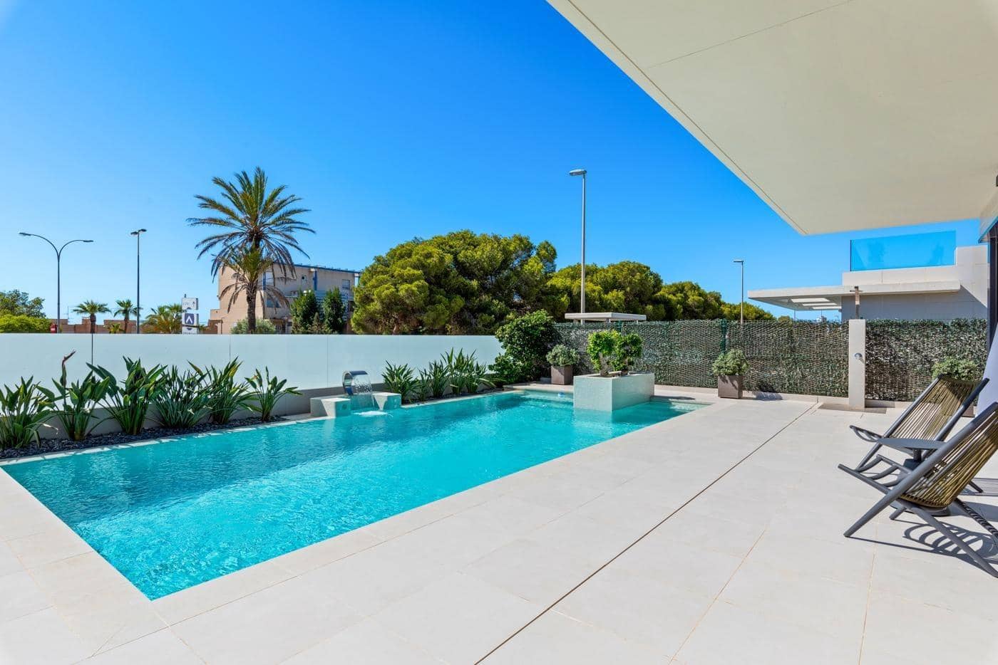 4 bedroom Villa for sale in Campoamor with pool garage - € 1,465,000 (Ref: 8735703)
