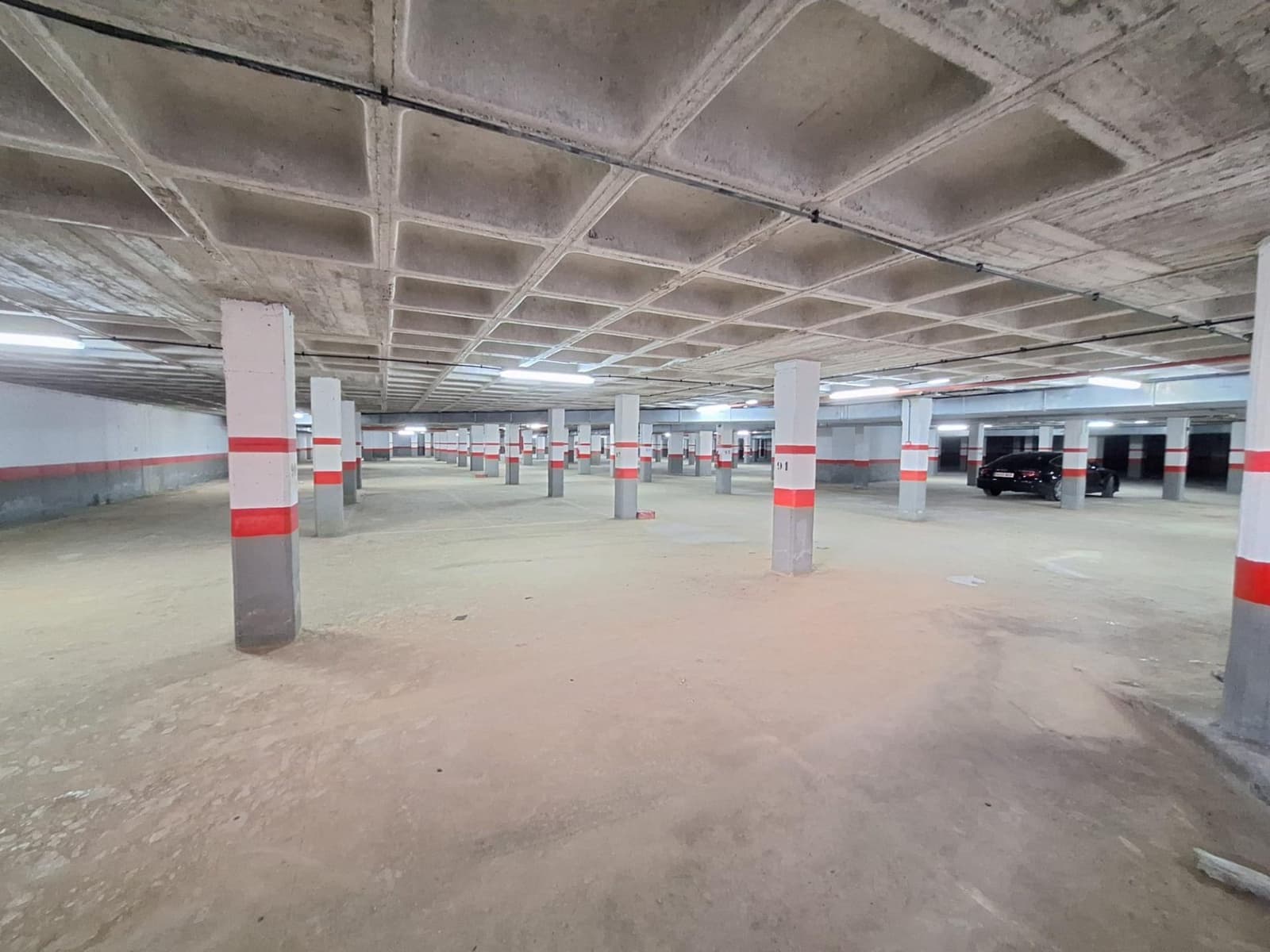 Garage til salg i Oviedo - € 11.800 (Ref: 8735705)