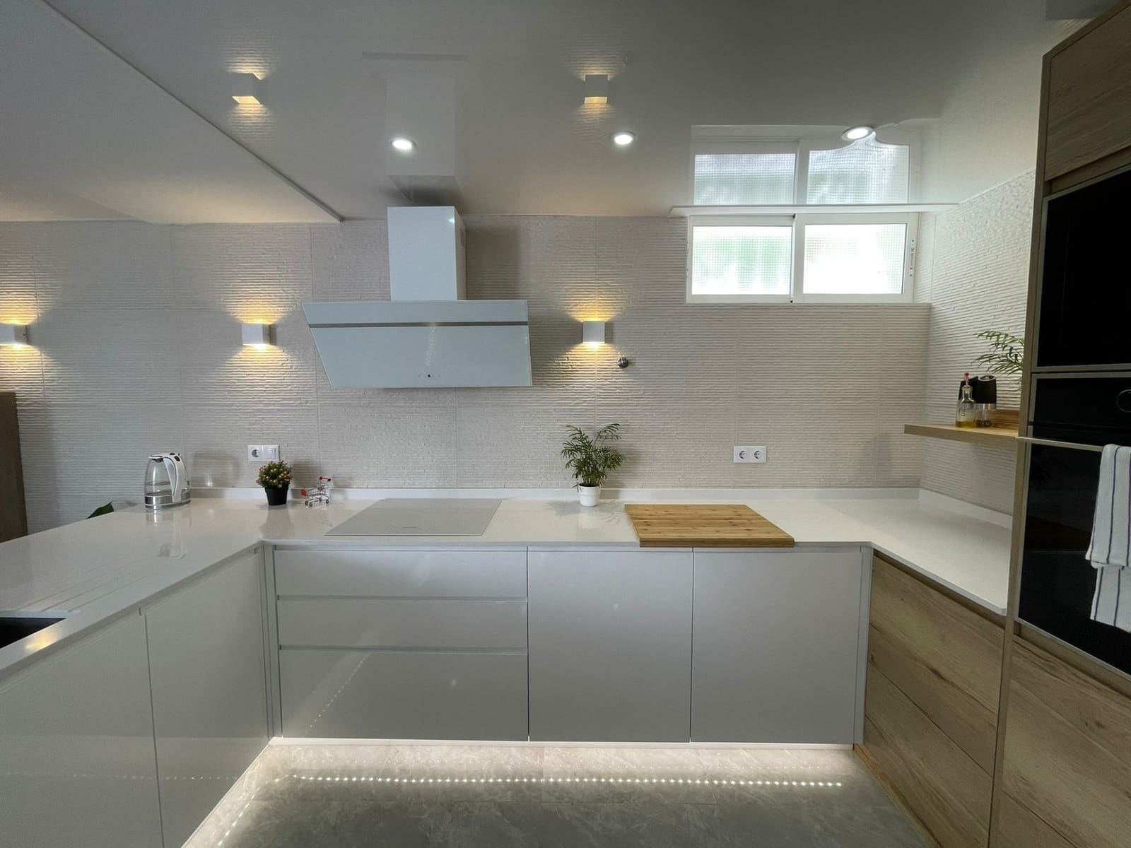 3 bedroom Villa for sale in Los Altos with pool - € 340,000 (Ref: 8735709)