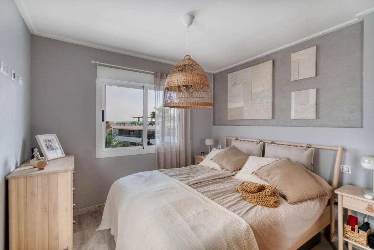 3 slaapkamer Halfvrijstaande villa te koop in Torrevieja met zwembad - € 315.000 (Ref: 8741627)