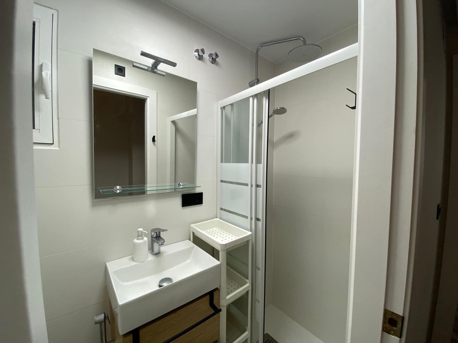 2 bedroom Apartment for sale in Torrevieja - € 170,000 (Ref: 8743609)