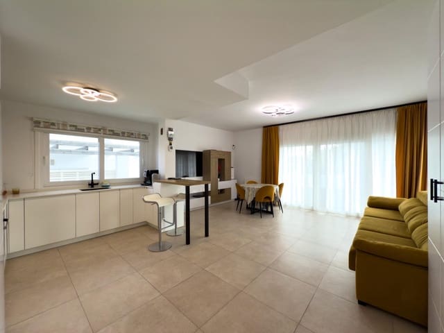 3 bedroom Villa for sale in La Nucia with pool - € 395,000 (Ref: 8756144)