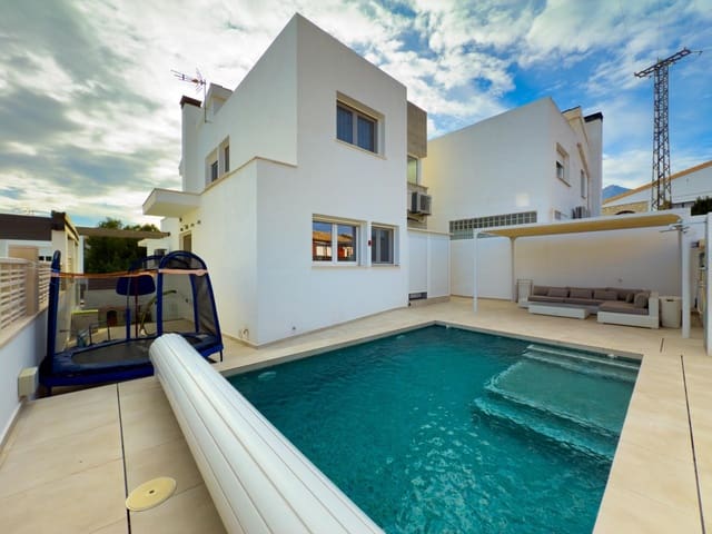3 bedroom Villa for sale in La Nucia with pool - € 395,000 (Ref: 8756144)