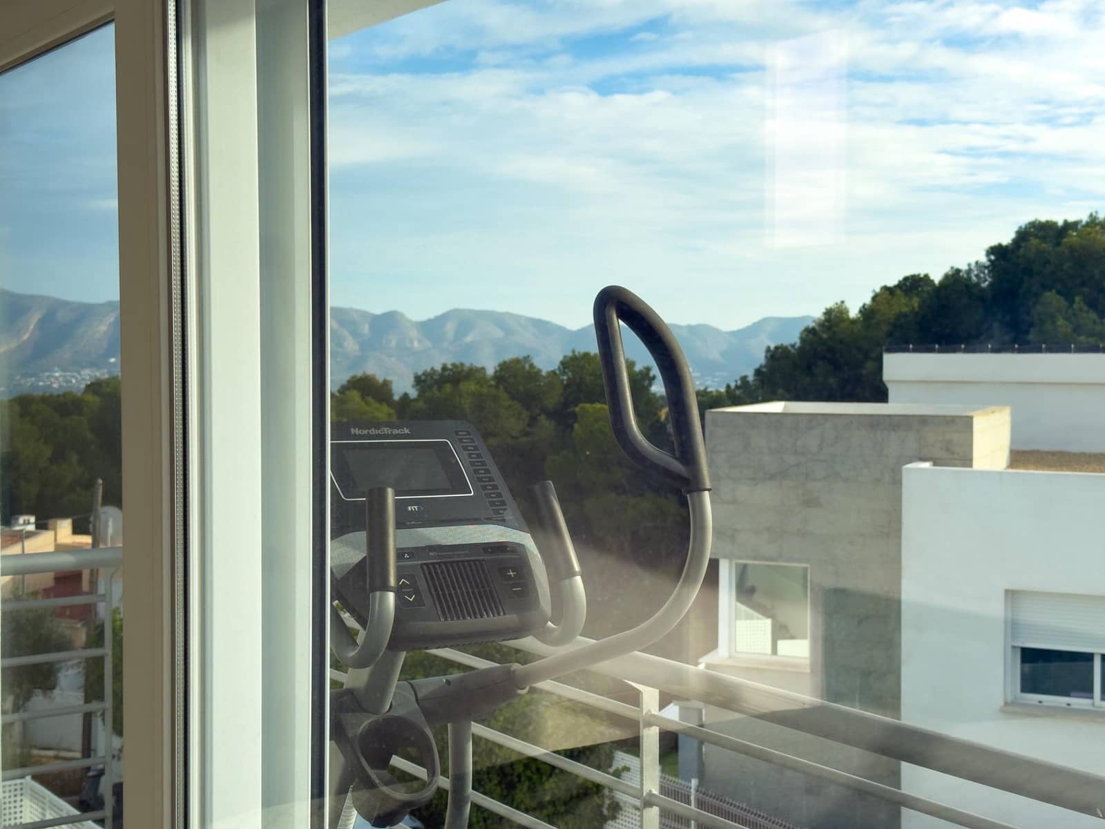 3 bedroom Villa for sale in La Nucia with pool - € 395,000 (Ref: 8756144)