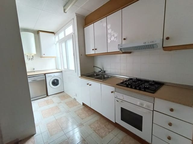 3 soverom Leilighet til salgs i Carolinas Altas, Alicante by - € 130 000 (Ref: 8758077)