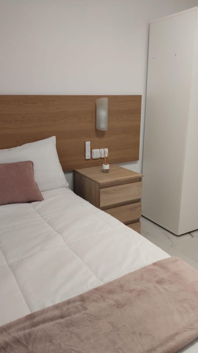 2 Zimmer Apartment zu verkaufen in Benidorm mit Pool - 286.000 € (Ref: 8760076)