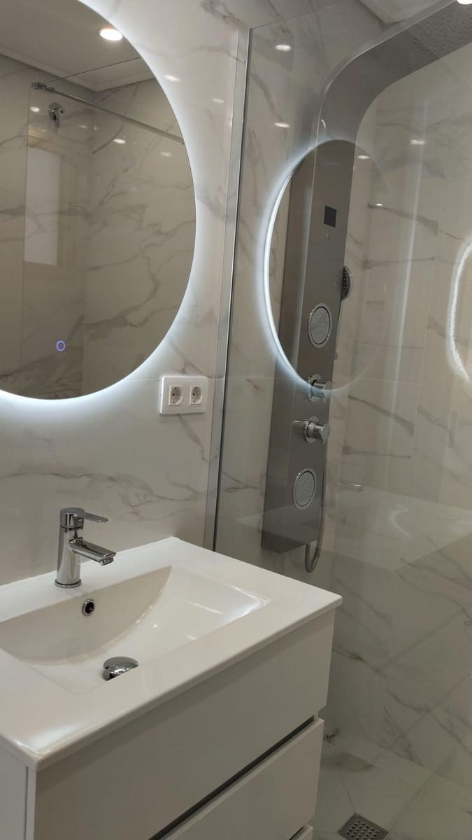 2 Zimmer Apartment zu verkaufen in Benidorm mit Pool - 286.000 € (Ref: 8760076)