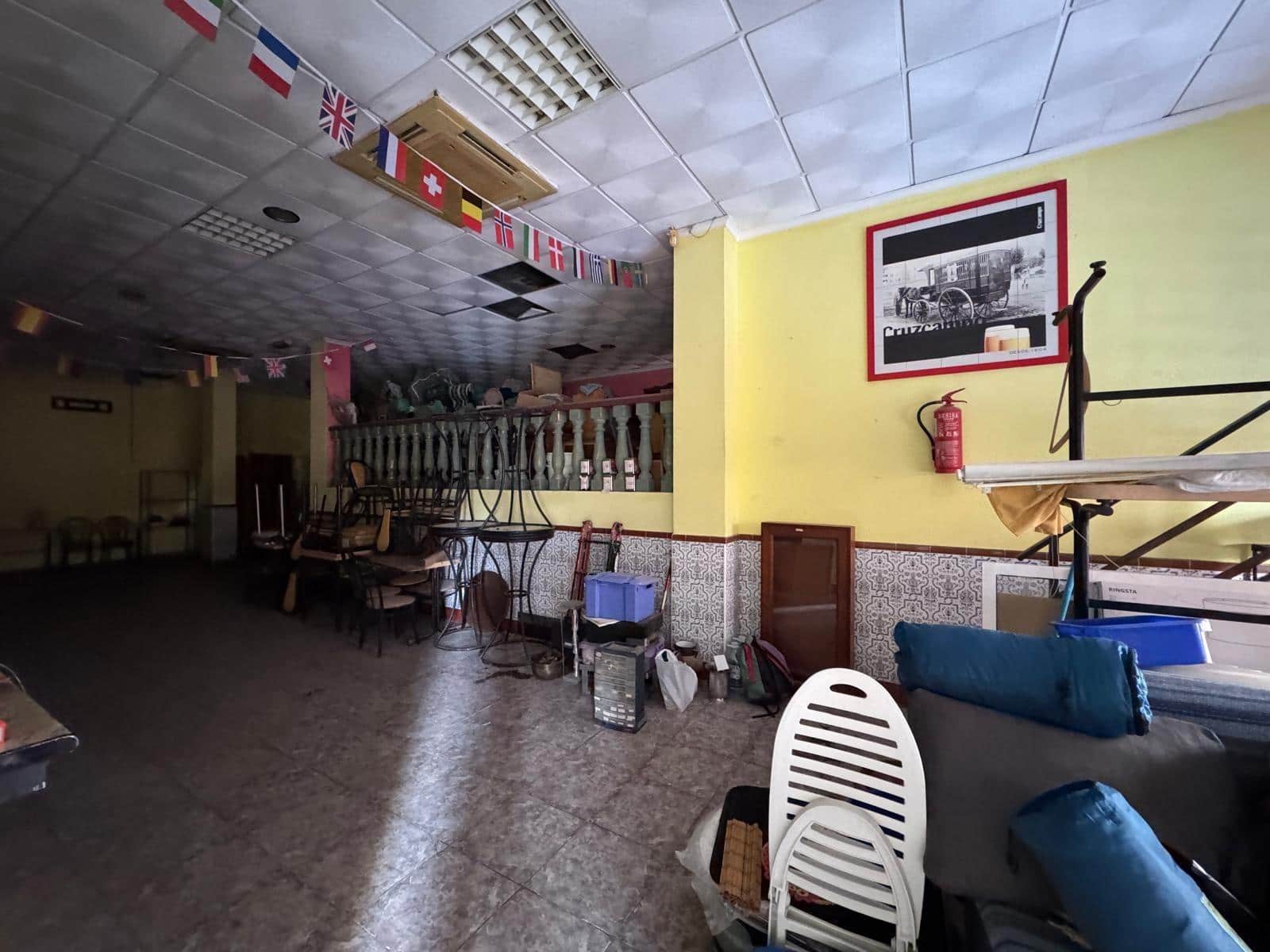 Erhverv til salg i Torrevieja - € 129.900 (Ref: 8783876)