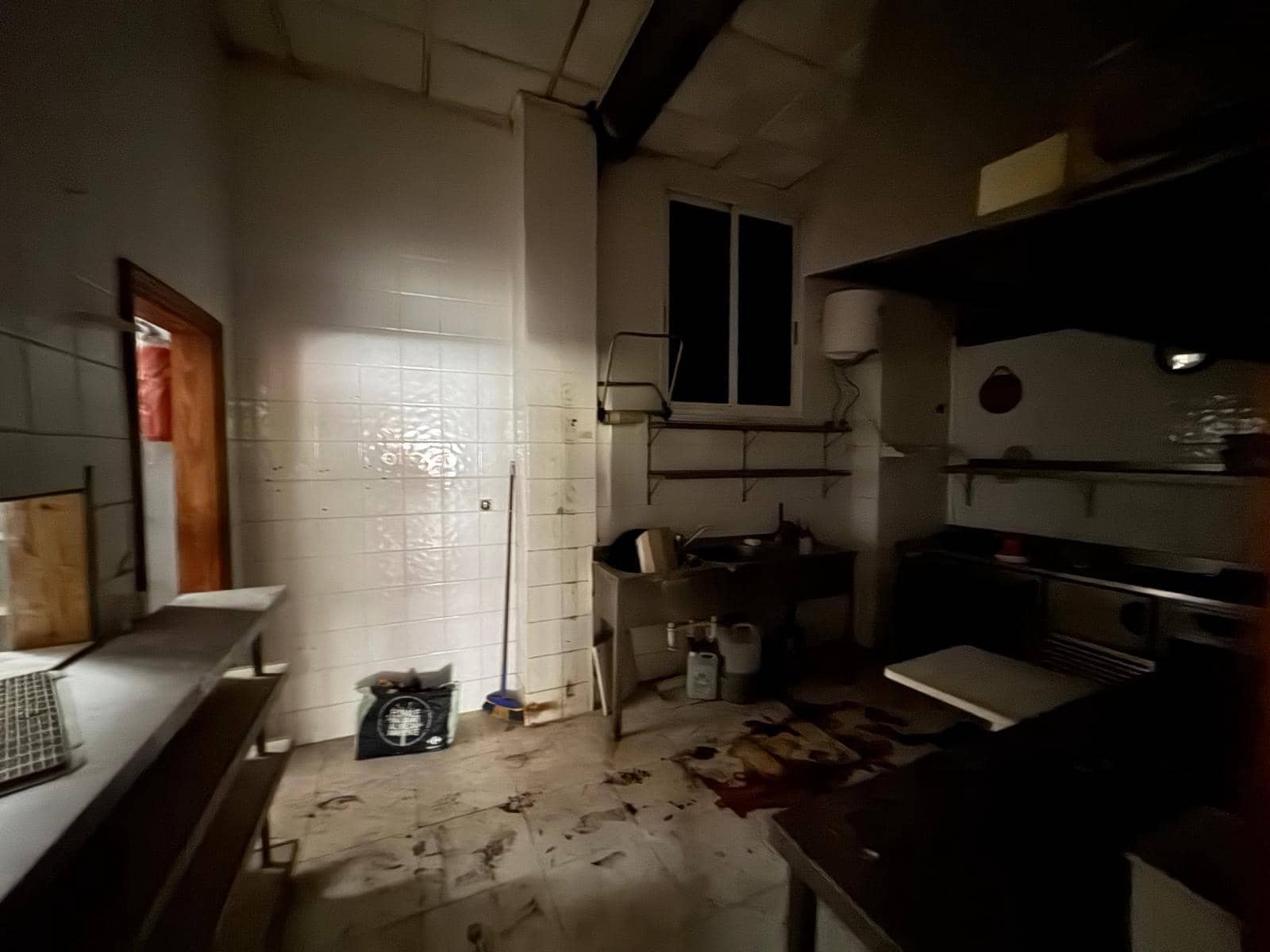 Erhverv til salg i Torrevieja - € 129.900 (Ref: 8783876)