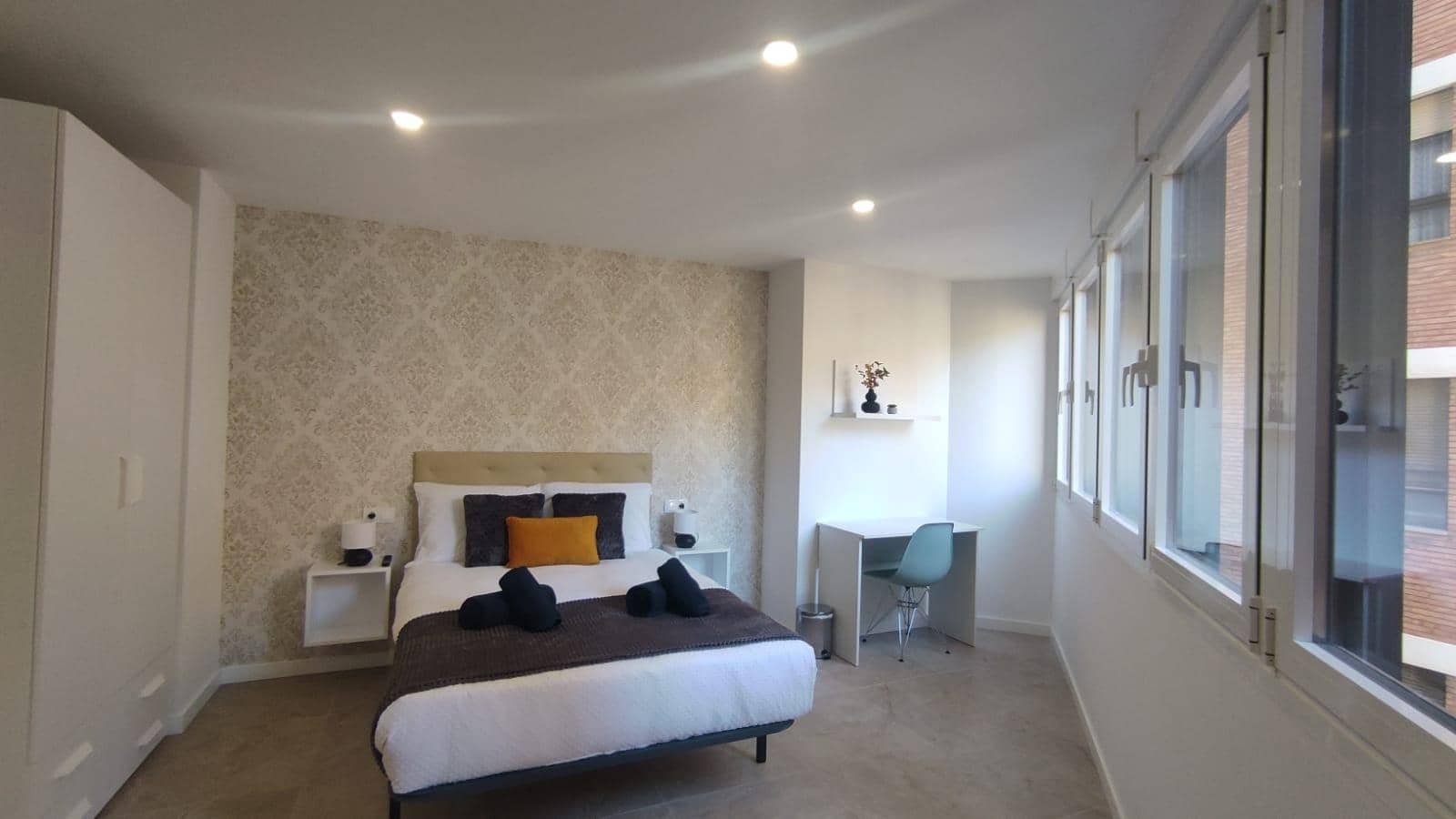 6 bedroom Apartment for sale in Alicante / Alacant city - € 425,000 (Ref: 8802040)