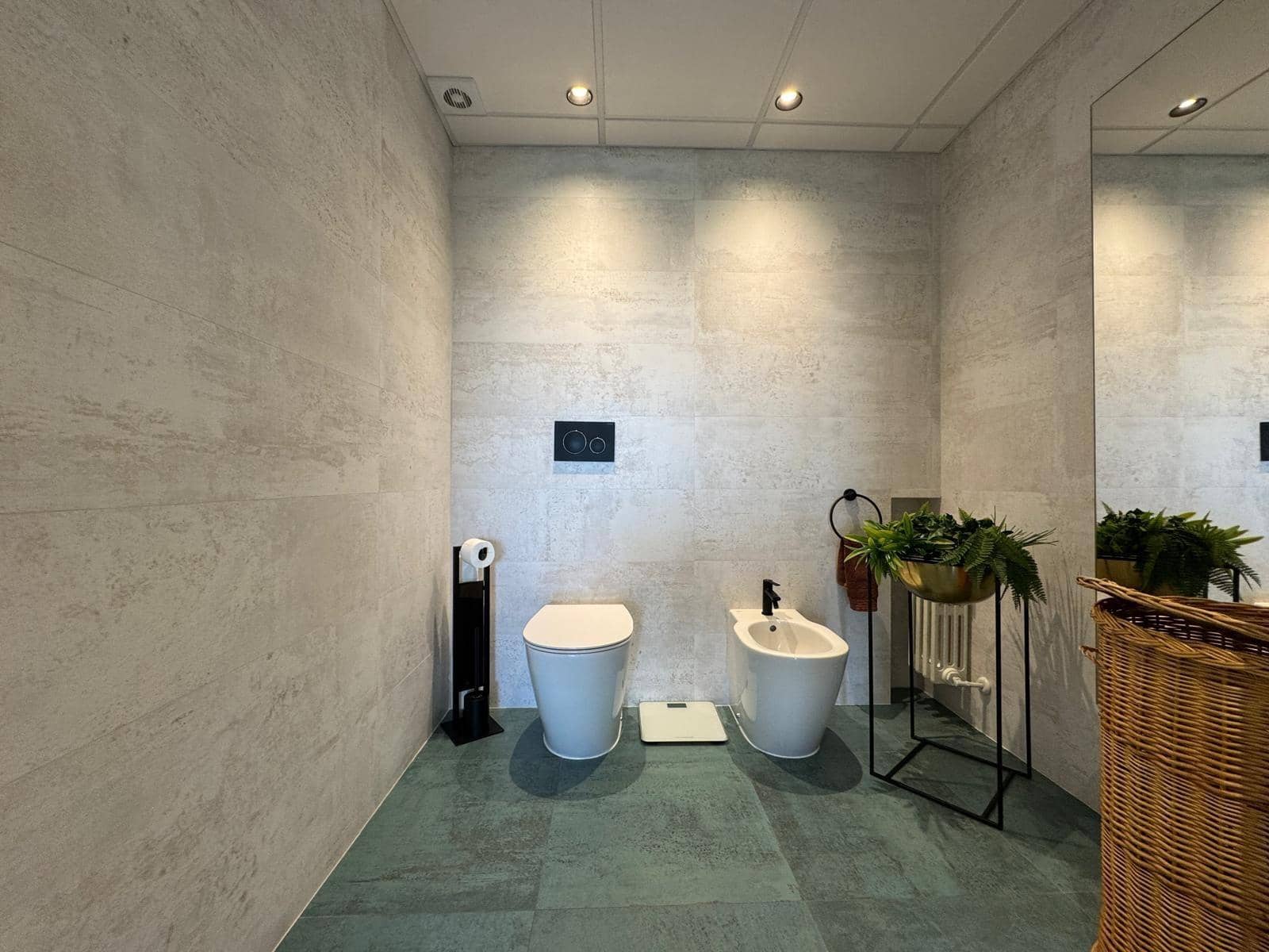 7 bedroom Villa for sale in Orihuela Costa with pool garage - € 3,950,000 (Ref: 8806430)