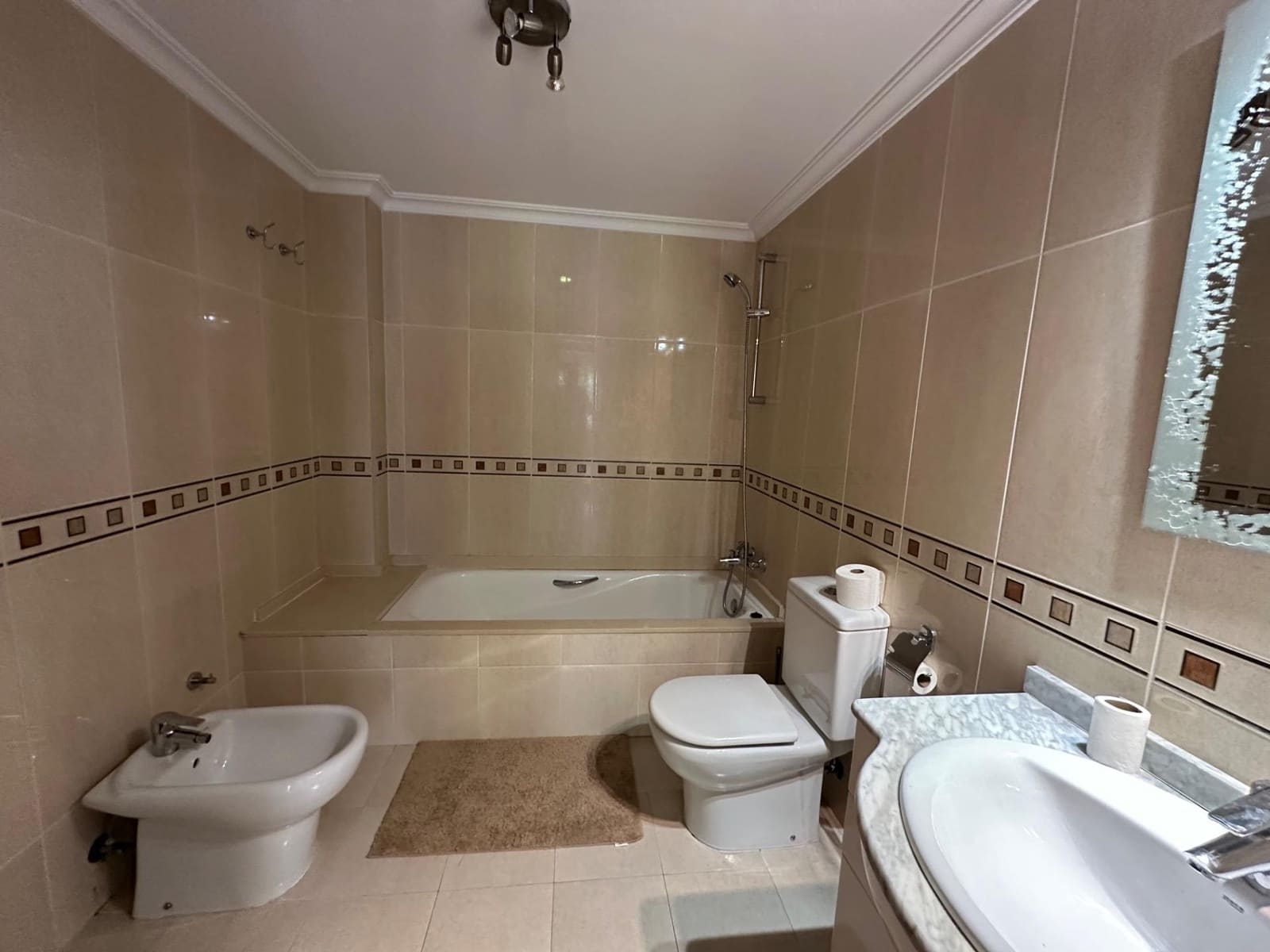 2 bedroom Apartment for sale in Altea with pool - € 350,000 (Ref: 8815976)