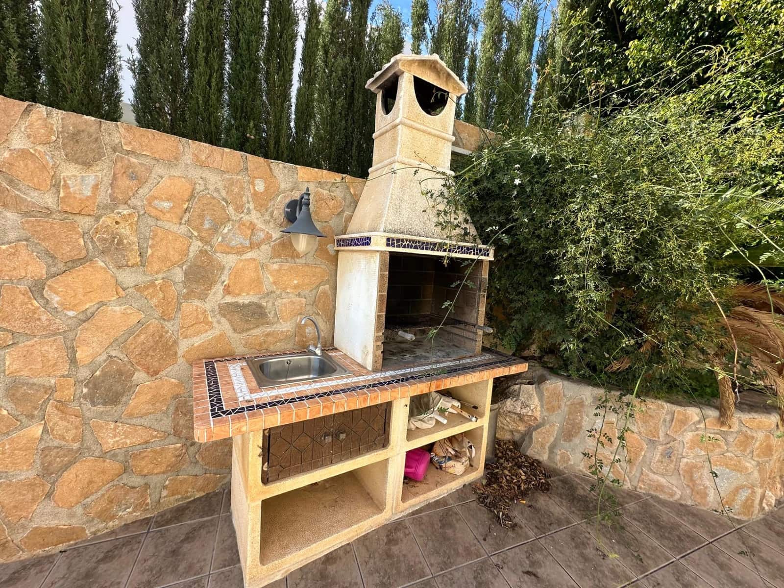 2 bedroom Apartment for sale in Altea with pool - € 350,000 (Ref: 8815976)