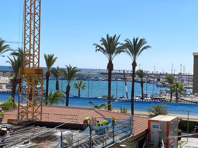 Apartamento de 4 habitaciones en Torrevieja en venta con garaje - 370.000 € (Ref: 8825311)