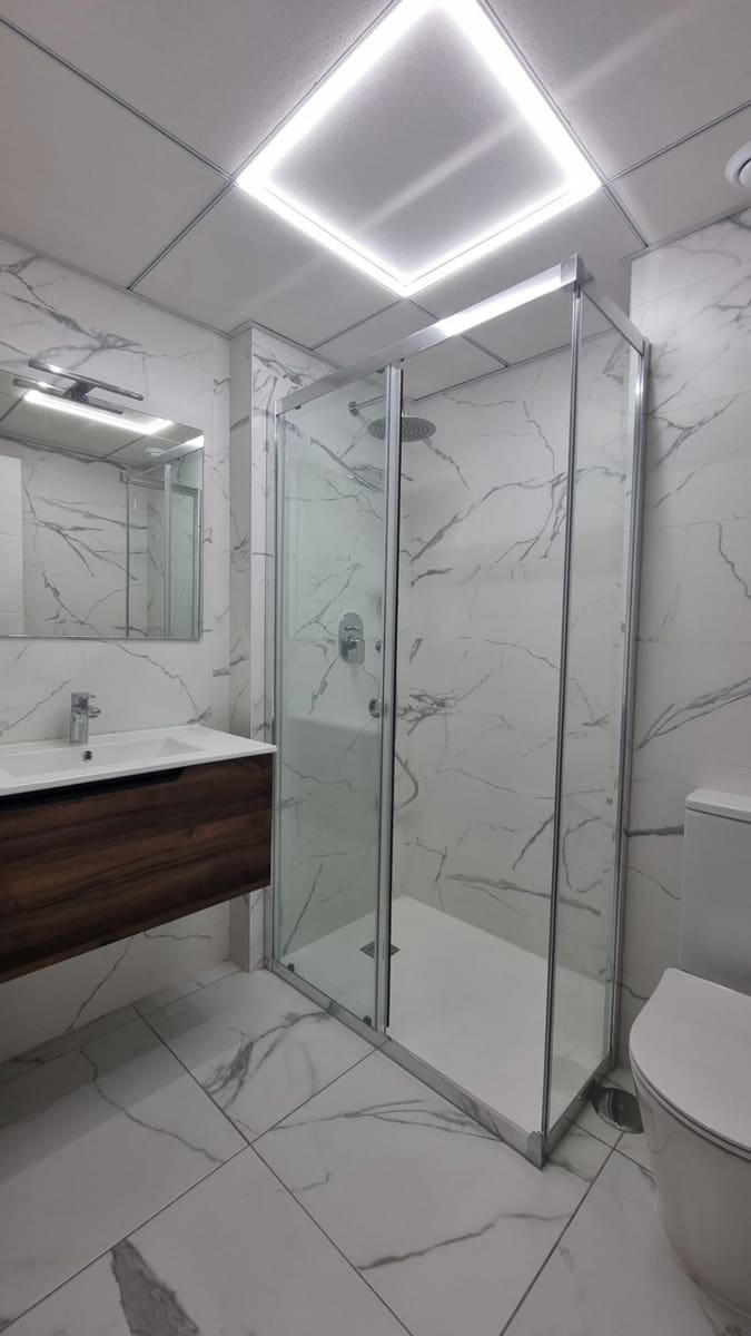 3 quarto Apartamento para venda em Torrevieja com piscina - 294 900 € (Ref: 8843503)