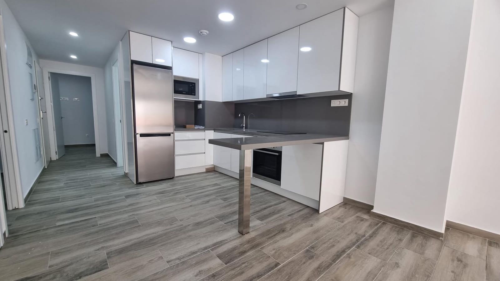 3 quarto Apartamento para venda em Torrevieja com piscina - 294 900 € (Ref: 8843503)