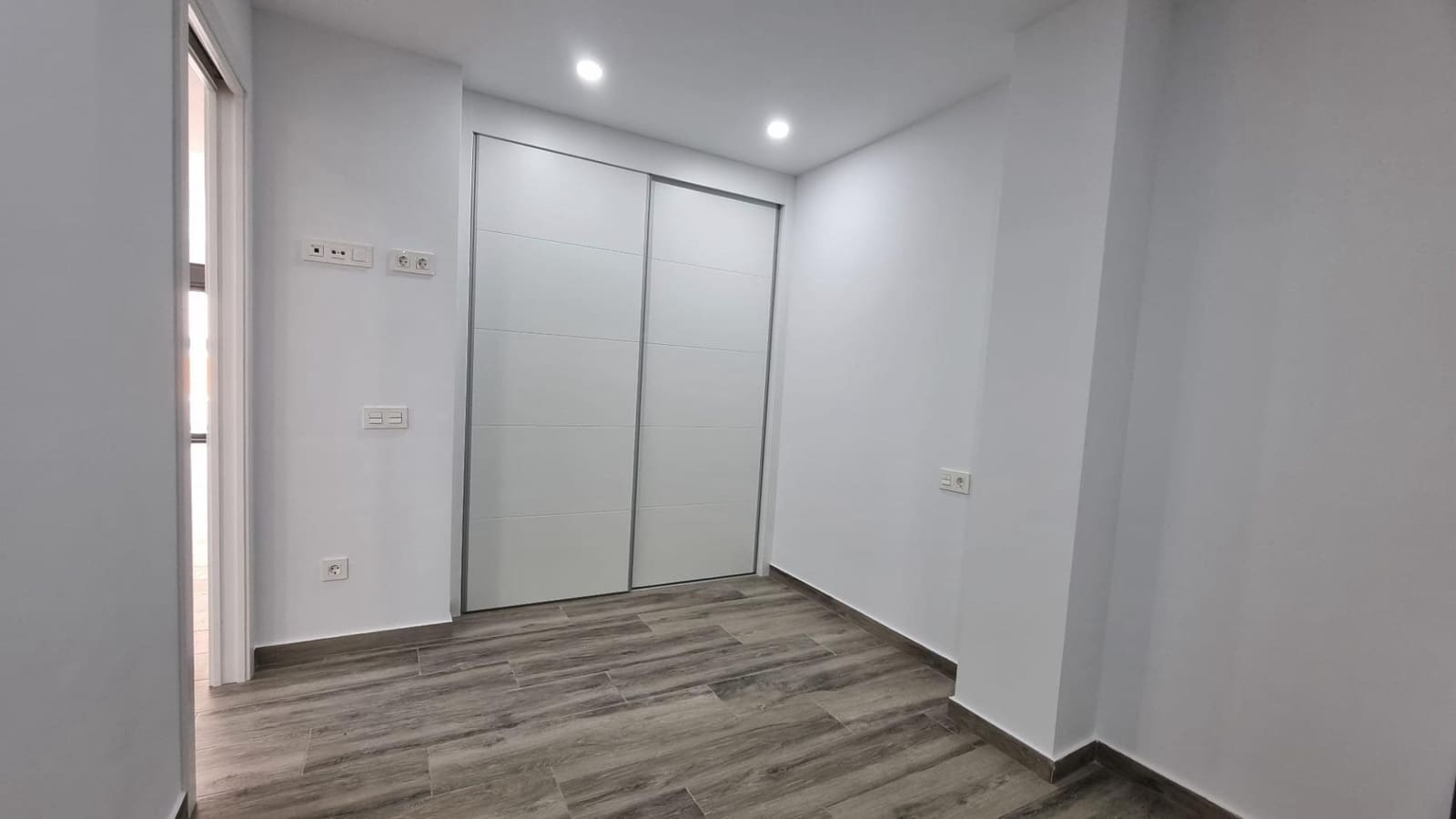 3 quarto Apartamento para venda em Torrevieja com piscina - 294 900 € (Ref: 8843503)