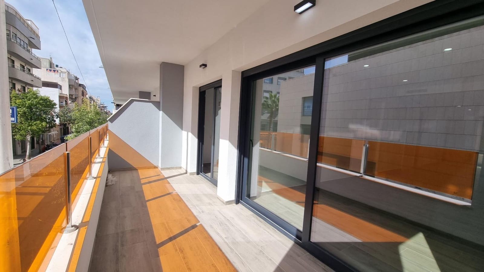 3 quarto Apartamento para venda em Torrevieja com piscina - 294 900 € (Ref: 8843503)