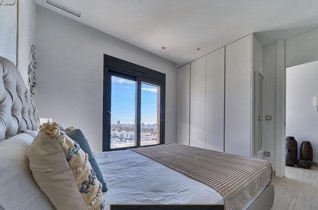 3 makuuhuone Paritalo myytävänä paikassa Finestrat mukana uima-altaan - 585 000 € (Ref: 8847655)