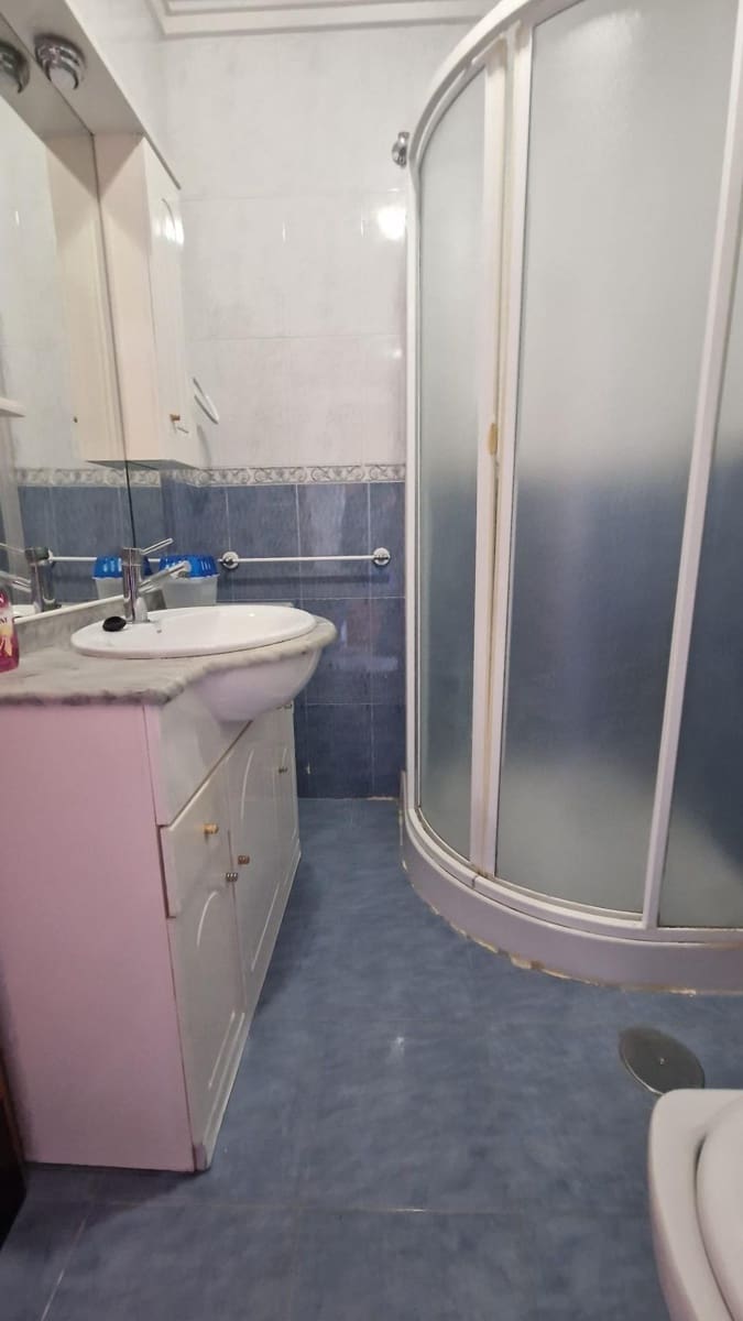 3 soveværelse Rækkehus til salg i Torrevieja med swimmingpool - € 185.000 (Ref: 8849770)