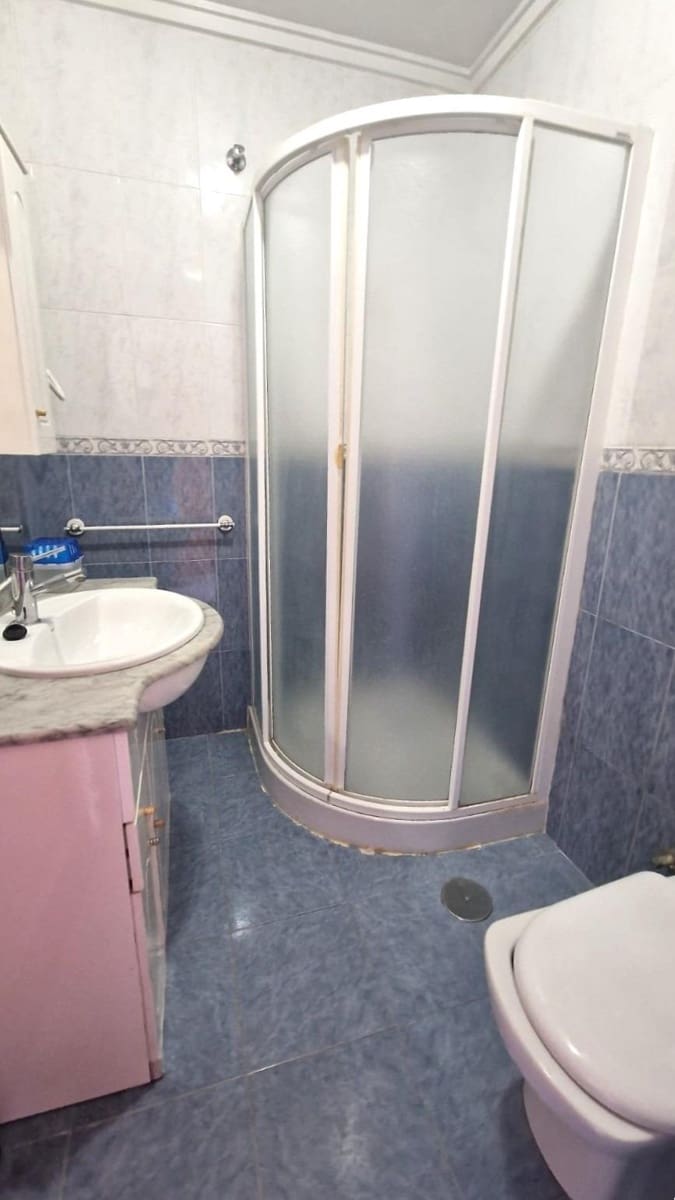 3 soveværelse Rækkehus til salg i Torrevieja med swimmingpool - € 185.000 (Ref: 8849770)