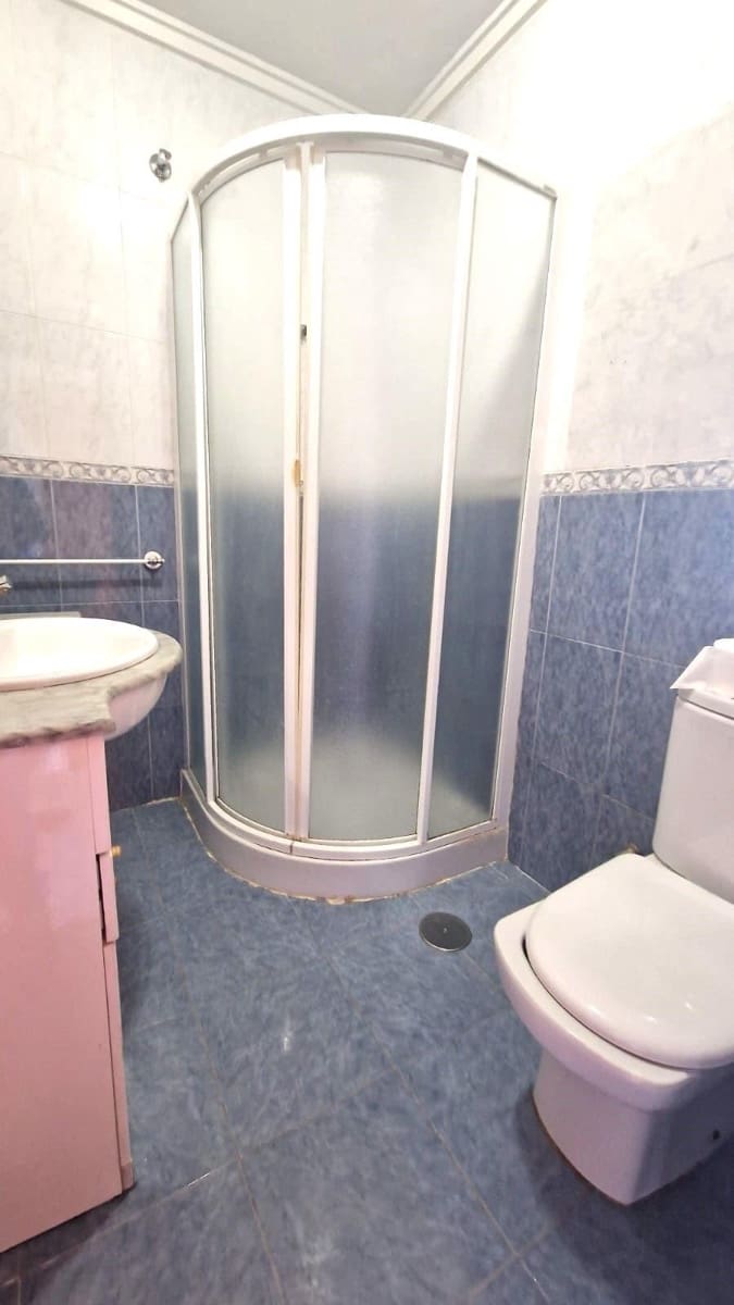 3 soveværelse Rækkehus til salg i Torrevieja med swimmingpool - € 185.000 (Ref: 8849770)