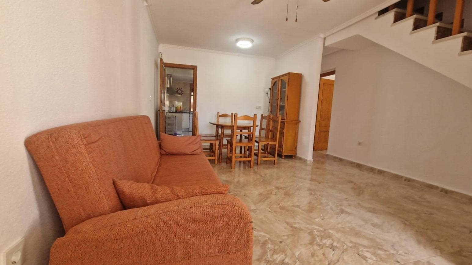 3 soveværelse Rækkehus til salg i Torrevieja med swimmingpool - € 185.000 (Ref: 8849770)