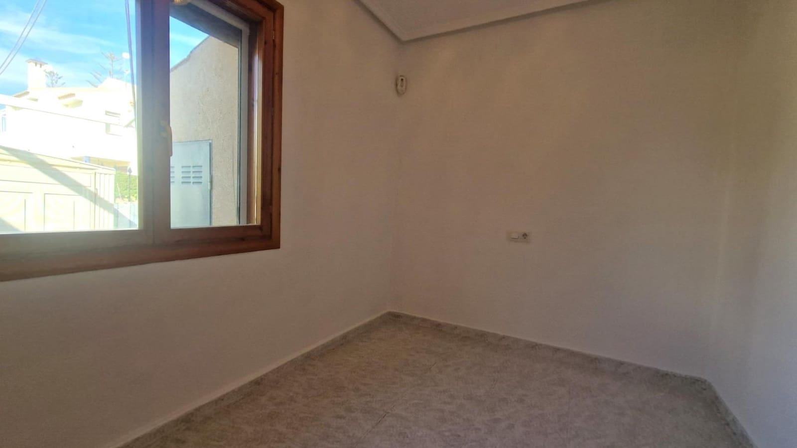 3 soveværelse Rækkehus til salg i Torrevieja med swimmingpool - € 185.000 (Ref: 8849770)