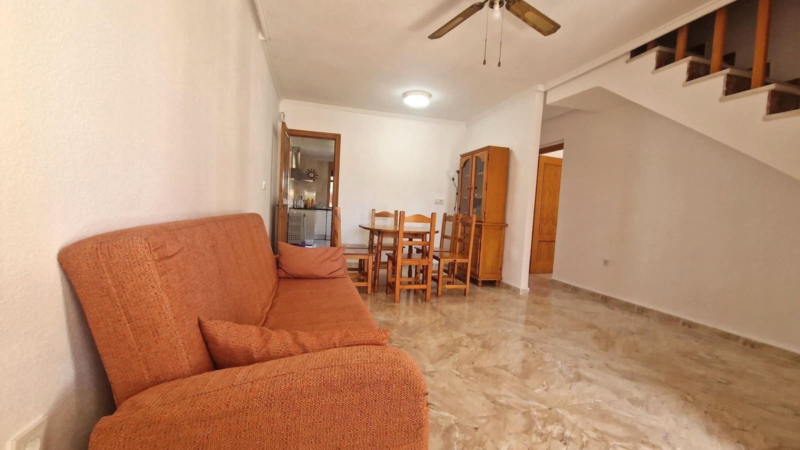 3 soveværelse Rækkehus til salg i Torrevieja med swimmingpool - € 185.000 (Ref: 8849770)