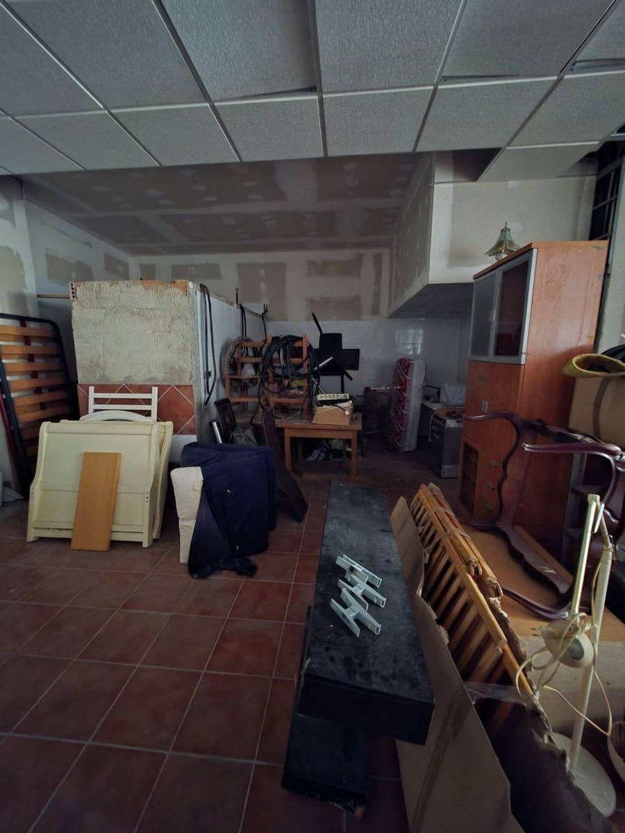 Virksomhed til salg i Oviedo - € 84.000 (Ref: 8862674)