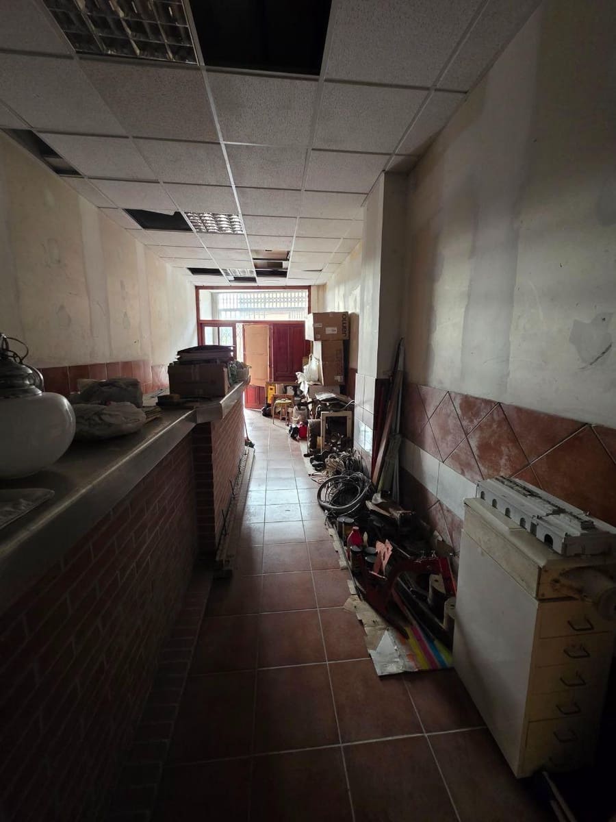 Virksomhed til salg i Oviedo - € 84.000 (Ref: 8862674)